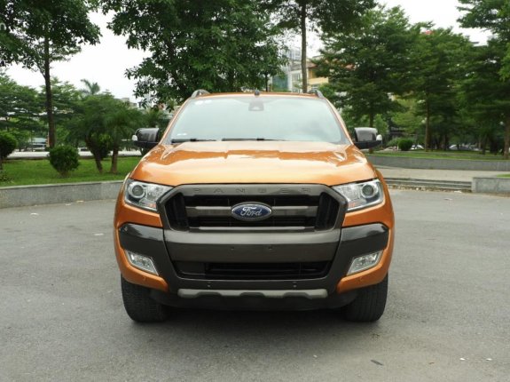 Ford Ranger Wildtrak 3.2 4x4 AT 2016 - Giá 738tr