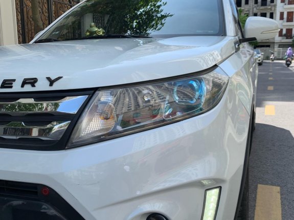 Suzuki Vitara 1.6 AT 2016 - Ghé vào xem em nó - Siêu mới - Chủ mới chỉ việc chạy không lo về bảo dưỡng