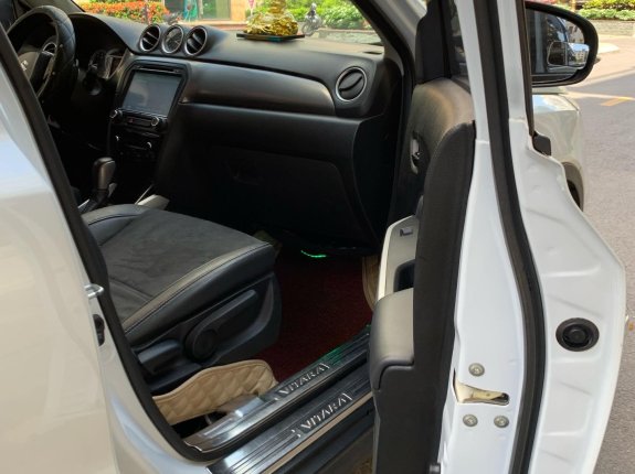 Suzuki Vitara 1.6 AT 2016 - Ghé vào xem em nó - Siêu mới - Chủ mới chỉ việc chạy không lo về bảo dưỡng