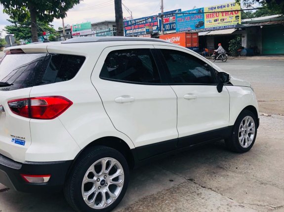 Ford EcoSport Titanium 1.5L AT 2022 - Cần bán gấp xe nhập khẩu nguyên chiếc giá 598tr