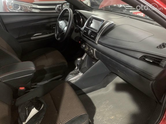 Toyota Yaris 2017 - Xe màu đỏ