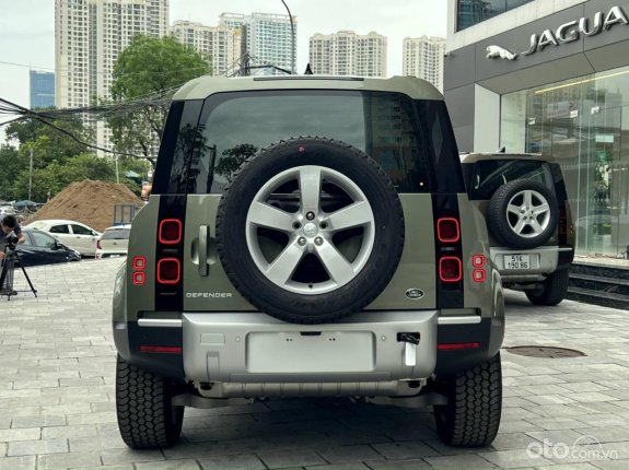 Land Rover Defender 110 2.0 SE 2025 - Bản cao cấp nhập khẩu chính hãng mới. Xe giao ngay