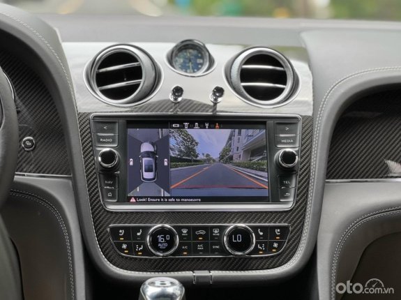 Bentley Bentayga V8 2019 - Hỗ trợ ngân hàng 70%