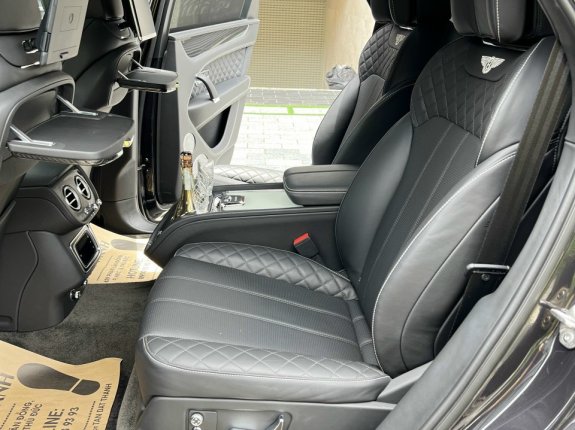 Bentley Bentayga V8 2019 - Hỗ trợ ngân hàng 70%