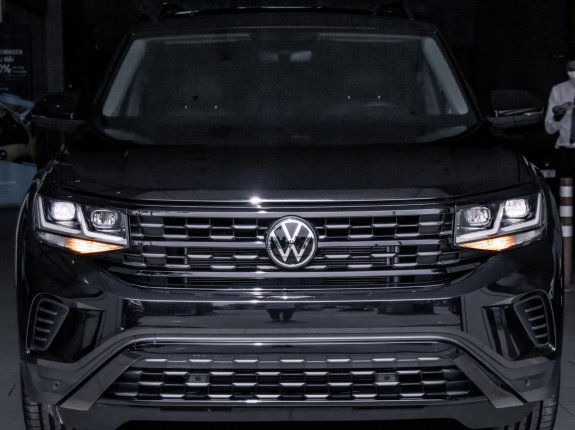 Volkswagen Teramont 2022 - Khuyến mại tháng 7/2022, xe Nhập Mỹ, màu đen giao ngay - Xe 7 chỗ rộng rãi cho gia đình