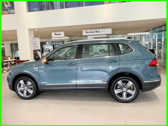 Volkswagen Tiguan Luxury S 2022 - Nhập khẩu trực tiếp từ Bắc Mỹ, chiếc xe Đức với các tính năng an toàn vượt trội. Đủ màu giao ngay