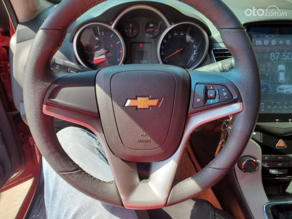 Chevrolet Cruze Phiên bản khác 2017 - Xe màu đỏ nổi bật bắt mắt