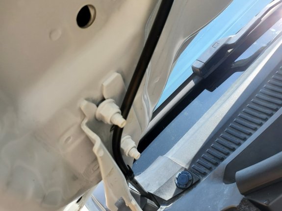 Ford Everest Titanium 2.0 AT 4x2 2019 - Xe màu trắng còn rất mới và đẹp