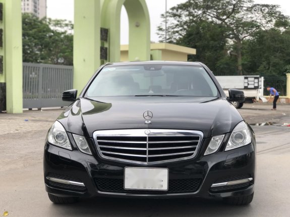 Mercedes-Benz E250 2010 - Bán nhanh - Xe bảo dưỡng đầy đủ, máy êm, rất mới, ae quan tâm qua xem trực tiếp là ưng