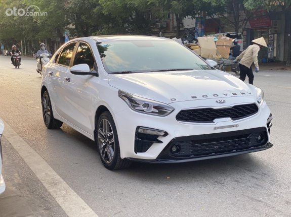 Kia Cerato 2.0 AT Premium 2019 - Gía 629tr, xe màu trắng