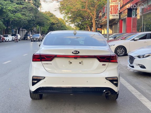 Kia Cerato 2.0 AT Premium 2019 - Gía 629tr, xe màu trắng