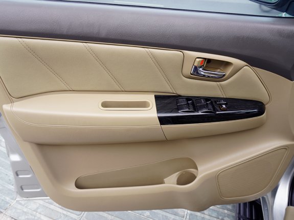 Toyota Fortuner 2013 - Xe bán ra có bảo hành