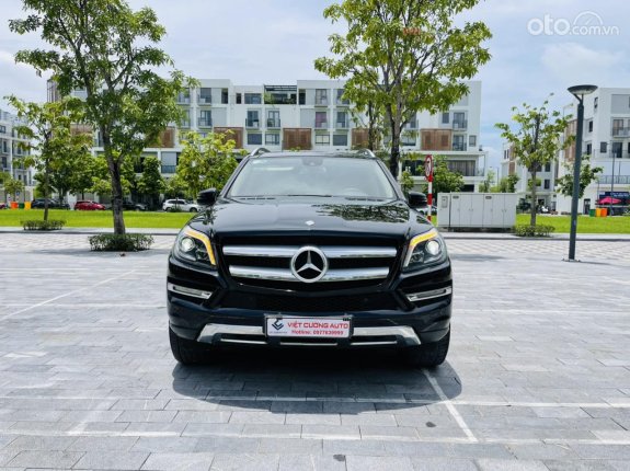 Mercedes-Benz GL 350 4Matic 2015 - Xe màu đen, máy dầu