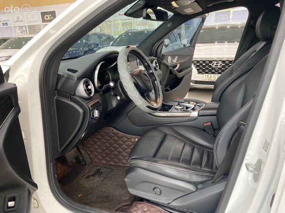 Mercedes-Benz GLC 300 4Matic 2016 - Hỗ trợ trả góp