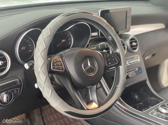 Mercedes-Benz GLC 300 4Matic 2016 - Hỗ trợ trả góp