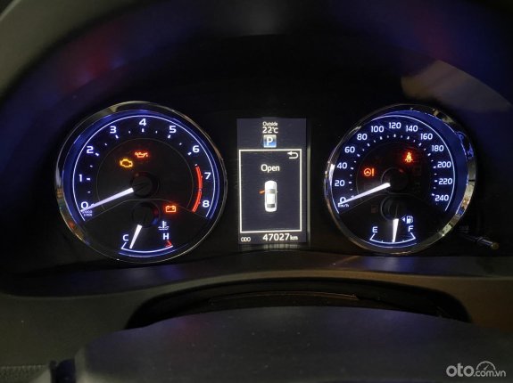 Toyota Corolla Altis 2018 - Tặng chăm sóc xe 1 năm nhiều hạng mục