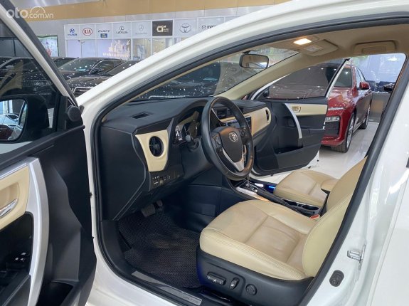 Toyota Corolla Altis 2018 - Tặng chăm sóc xe 1 năm nhiều hạng mục