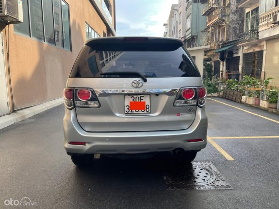 Toyota Fortuner 2.7 V 4X2 AT 2016 - Siêu mới cho em xe cũ máy zin - Bao check xe chính hãng - Tặng 1 năm chăm xe