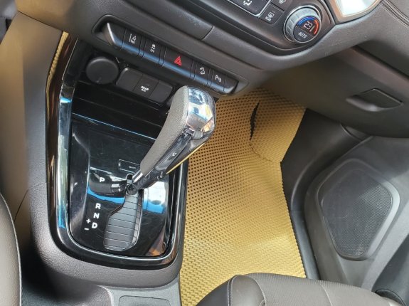 Chevrolet Trailblazer Phiên bản khác 2018 - Giá bán 809tr, màu trắng