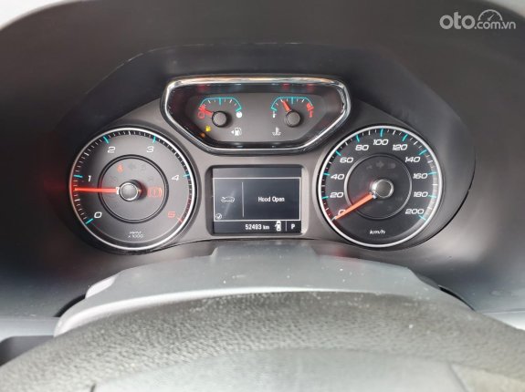 Chevrolet Trailblazer Phiên bản khác 2018 - Giá bán 809tr, màu trắng