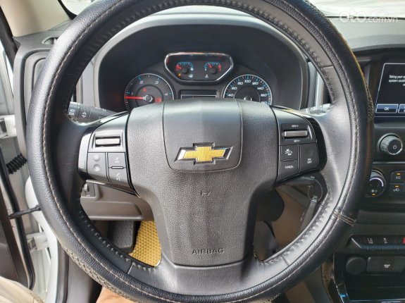 Chevrolet Trailblazer Phiên bản khác 2018 - Giá bán 809tr, màu trắng