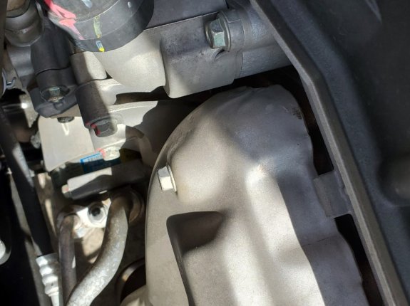 Chevrolet Cruze Phiên bản khác 2017 - Xe còn rất mới và đẹp, màu đỏ bắt mắt