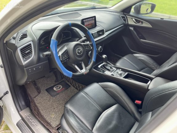 Mazda 3 2019 - Biển đẹp Hà Nội, xe đẹp
