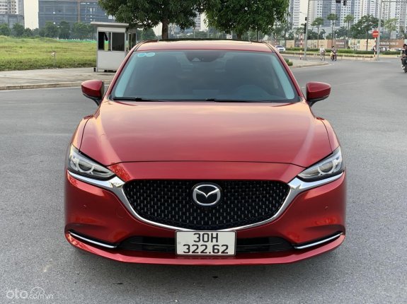 Mazda 6 2.0 Premium 2021 - Đăng ký tháng 12/2021, chạy có 8000 km, bao test hãng và hỗ trợ bank 70%