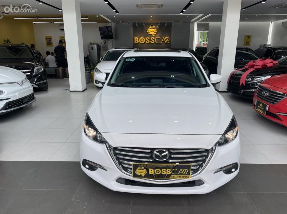 Mazda 3 Phiên bản khác 2019 - Xe màu trắng