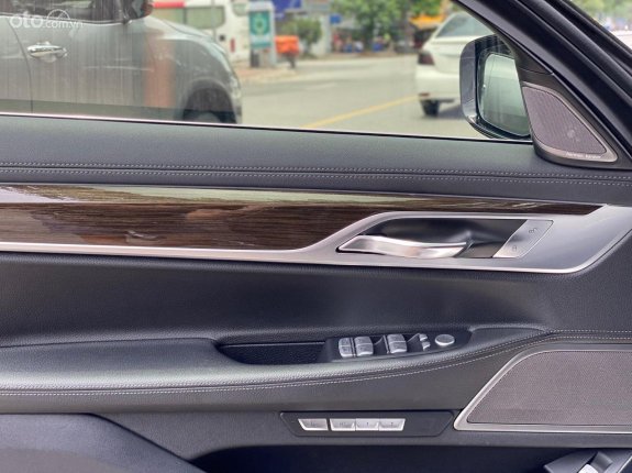 BMW 730Li 2018 - Xe màu đen, xe nhập
