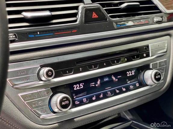 BMW 730Li 2018 - Xe màu đen, xe nhập