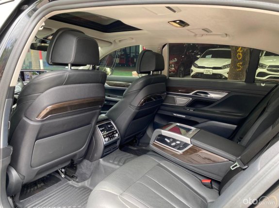 BMW 730Li 2018 - Xe màu đen, xe nhập