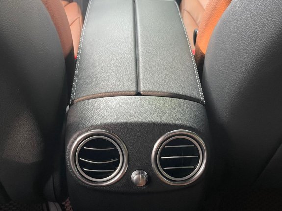 Mercedes-Benz GLC 250 4Matic 2018 - Duy nhất trả 417 triệu nhận xe đi luôn