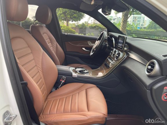 Mercedes-Benz GLC 250 4Matic 2018 - Duy nhất trả 417 triệu nhận xe đi luôn
