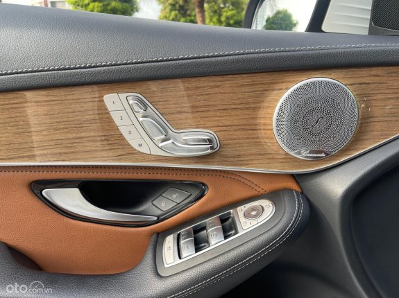 Mercedes-Benz GLC 250 4Matic 2018 - Duy nhất trả 417 triệu nhận xe đi luôn