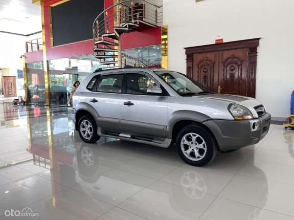 Hyundai Tucson 2009 - SUV gầm cao, nhập khẩu Hàn Quốc, trang bị full option
