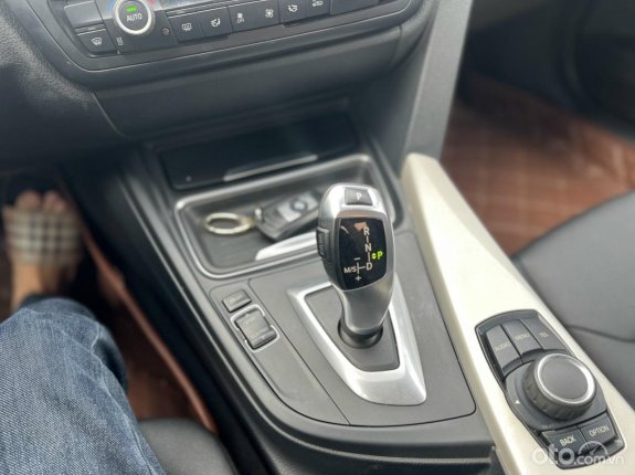 BMW 320i 2013 - Động cơ 2.0L Twin-turbo nhập Đức