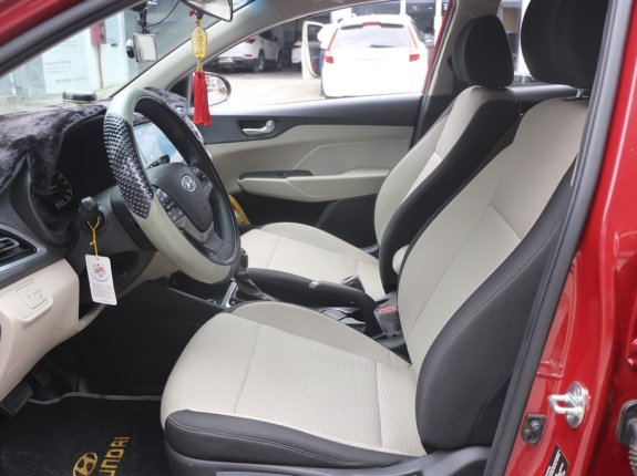Hyundai Accent 2021 - Màu đỏ