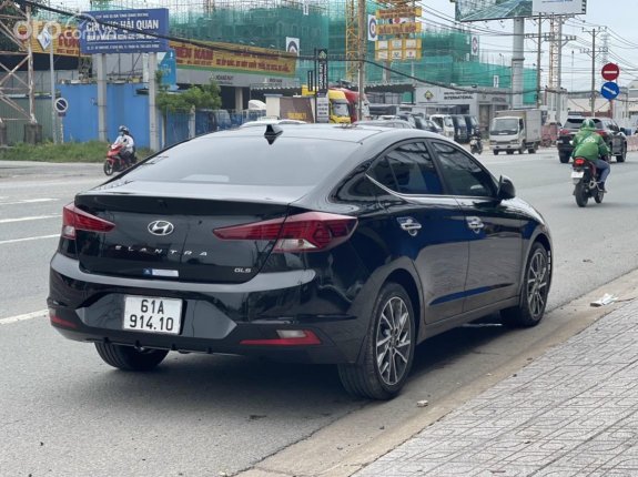 Hyundai Elantra 2021 - Xe đi chuẩn 2 vạn km