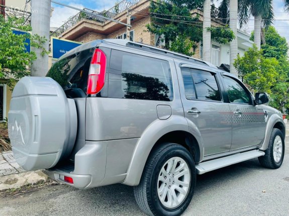 Ford Everest 2.5 AT 2015 - Chính chủ giá chỉ 605tr