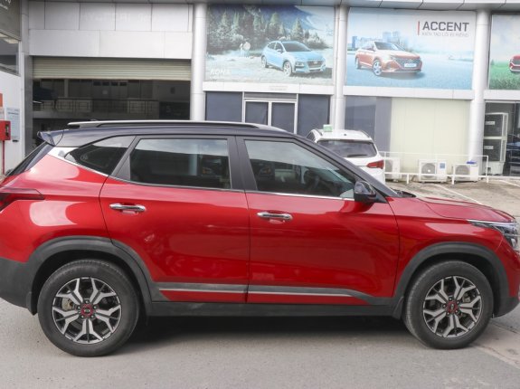 Kia Seltos 2020 - Màu đỏ, 706tr