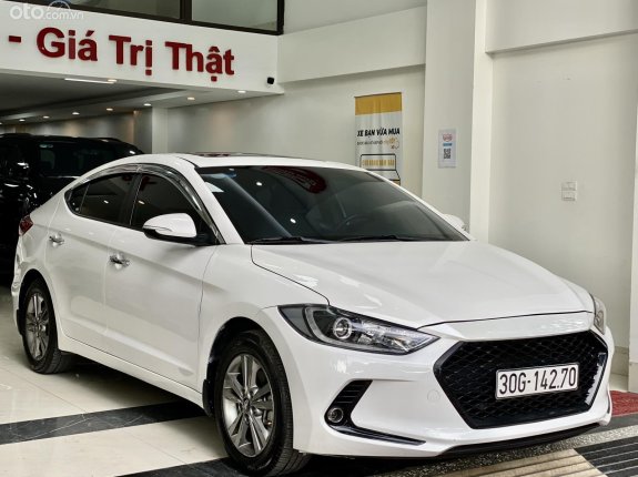 Hyundai Elantra 1.6 AT Đặc biệt 2018 - Màu trắng, biển Hà Nội
