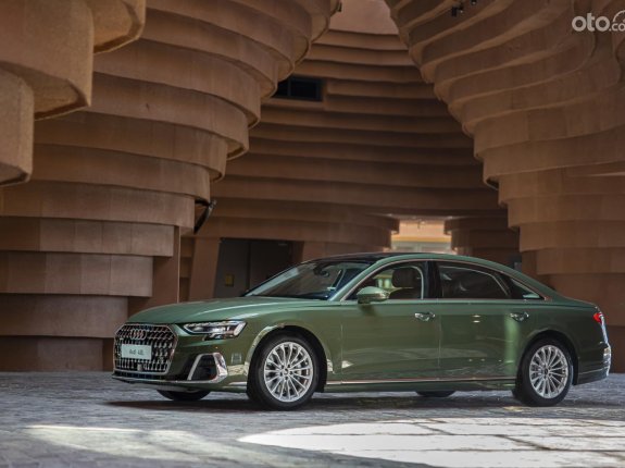 Audi A8 L 55 TFSI Quattro 2022 - Siêu phẩm của năm, sang trọng với phối màu xanh rêu cực đẹp - Ưu đãi hấp dẫn