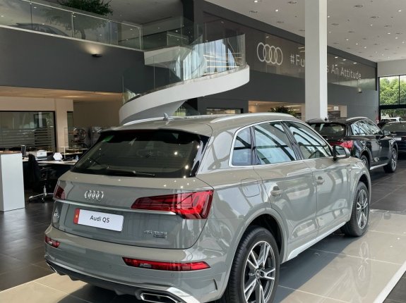 Audi Q5 45 TFSI Quattro 2022 - Sẵn xe tại showroom, ưu đãi hấp dẫn trong tháng