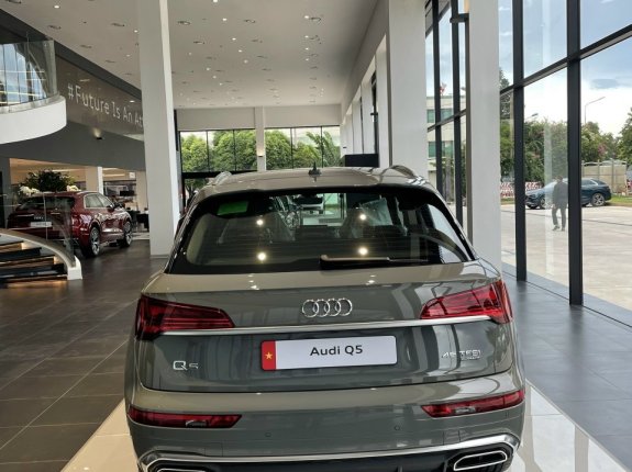 Audi Q5 45 TFSI Quattro 2022 - Sẵn xe tại showroom, ưu đãi hấp dẫn trong tháng