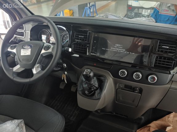 Ford Transit Tiêu chuẩn 2024 - [Giá Tốt] Tặng 2N bảo hành mở rộng