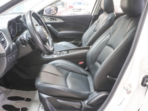 Mazda 3 1.5 Hatchback 2018 - Giá cạnh tranh