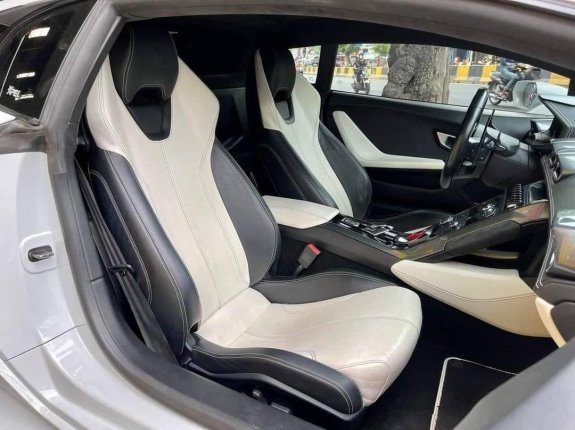 Lamborghini Huracan Phiên bản khác 2015 - Xe còn như mới, giá tốt, liên hệ trao đổi trực tiếp