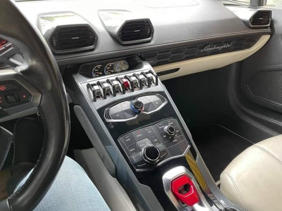Lamborghini Huracan Phiên bản khác 2015 - Xe còn như mới, giá tốt, liên hệ trao đổi trực tiếp