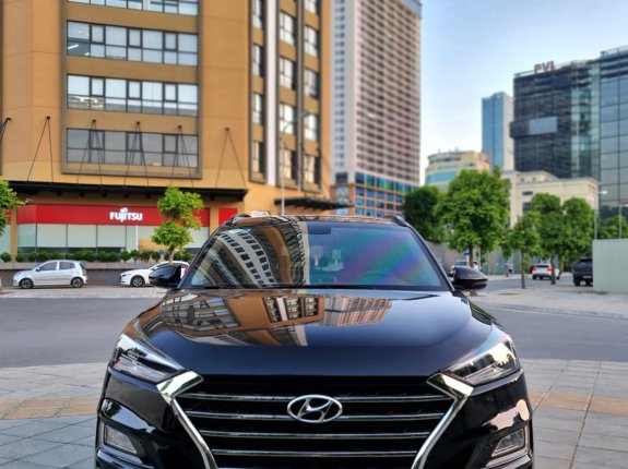 Hyundai Tucson Phiên bản khác 2020 - Tư nhân chính chủ từ đầu, odo 3v km. Tặng 1 năm thẻ chăm xe miễn phí khi mua xe